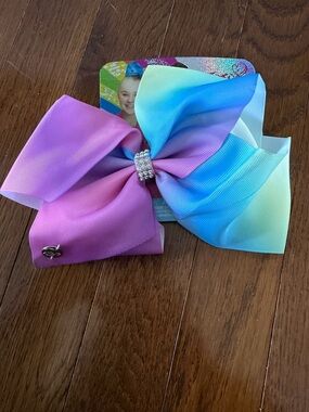 Jojo Siwa bow 🎀